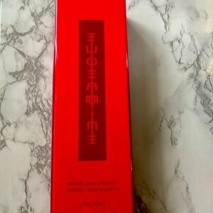 Shiseido Revitalizing Essence